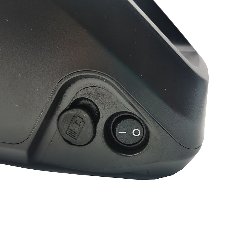 polly DP5 ebike battery case charging port